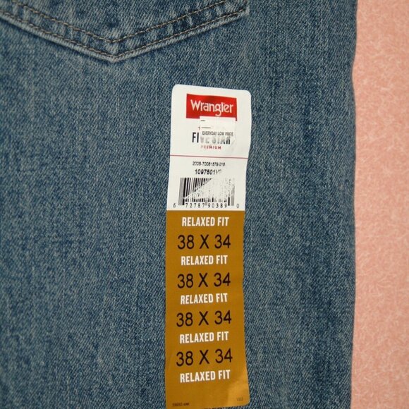 Men's Wrangler Jeans 38 X 34 Relaxed Fit - Picture 8 of 9